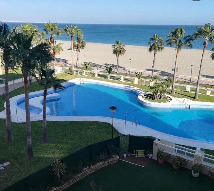 Primera Linea De Playa Roquetas de Mar Ngoại thất bức ảnh