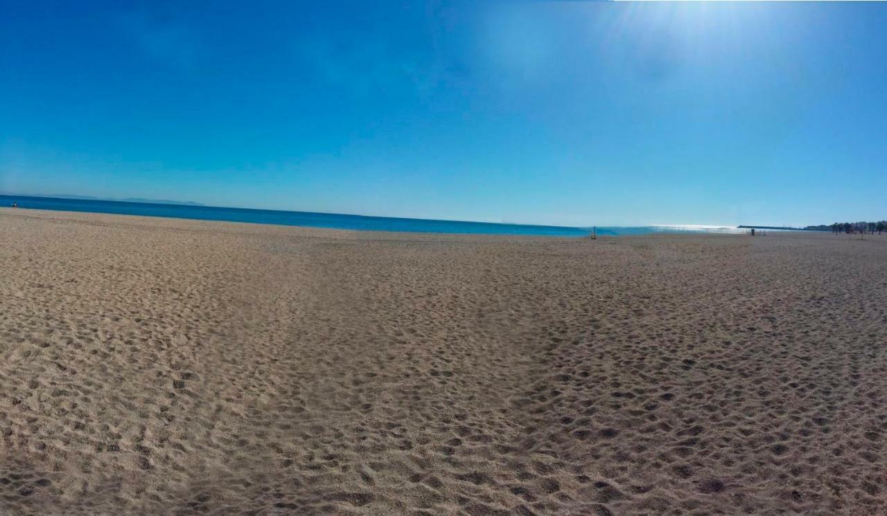 Primera Linea De Playa Roquetas de Mar Ngoại thất bức ảnh
